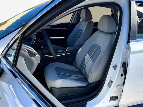 Used 2020 Hyundai Sonata SEL image 25