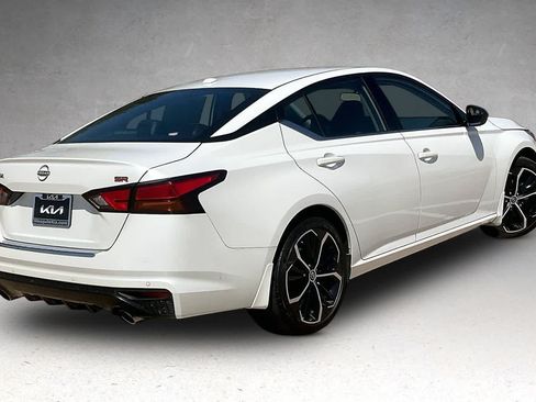 Used 2023 Nissan Altima 2.5 SR w/ SR Premium Package FWD image 20
