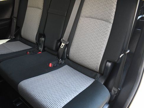 Used 2021 Toyota 4Runner SR5 AWD/4WD image 22
