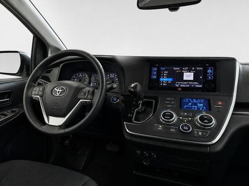 Used 2015 Toyota Sienna Limited Premium AWD/4WD image 37