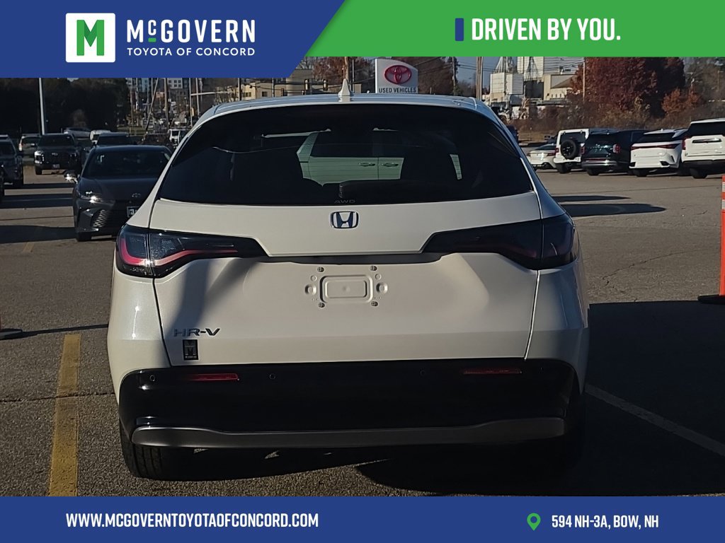 Used 2024 Honda HR-V EX-L image 4