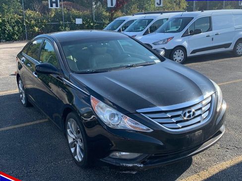 Used 2011 Hyundai Sonata SE image 1