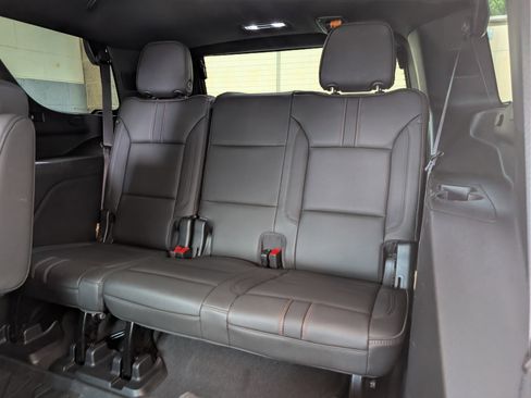 Used 2022 Chevrolet Tahoe RST w/ Luxury Package RWD image 18