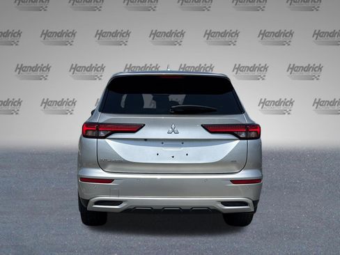 Used 2023 Mitsubishi Outlander SE AWD/4WD image 8