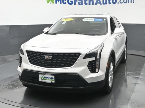 Used 2022 Cadillac XT4 Luxury w/ Cold Weather Package AWD/4WD image 20