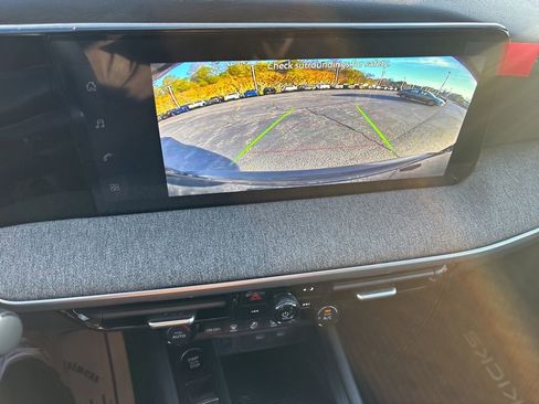 New 2026 Nissan Kicks SV FWD image 18