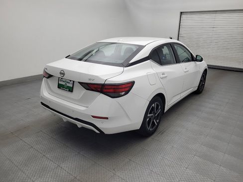 Used 2024 Nissan Sentra SV FWD image 9