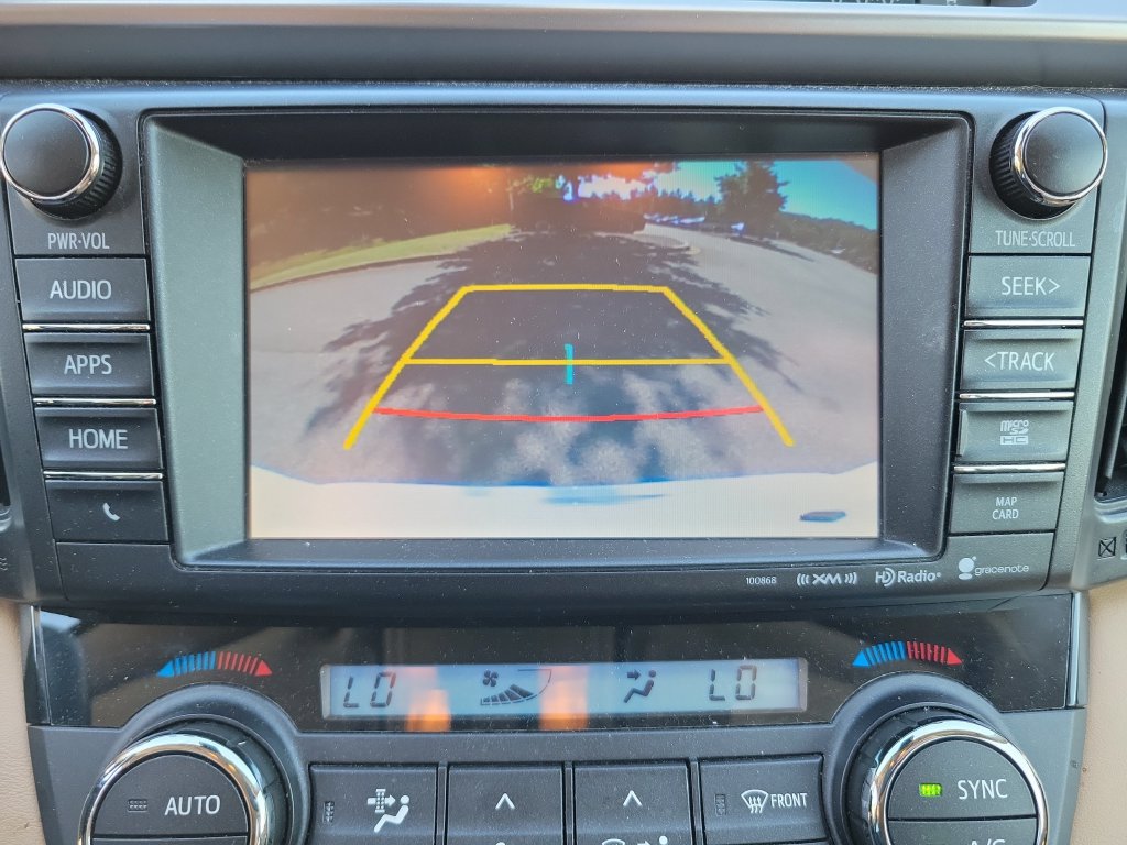 Used 2018 Toyota RAV4 Limited FWD image 21