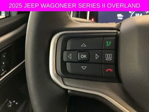 Used 2025 Jeep Wagoneer Series II AWD/4WD image 25