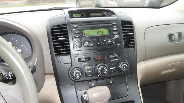 Used 2008 Kia Sedona LX FWD image 22