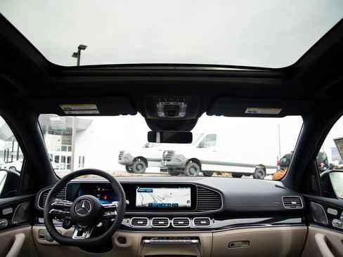 New 2026 Mercedes-Benz GLE 53 AMG 4MATIC image 13