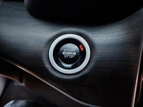 New 2025 Jeep Grand Cherokee L Limited image 24