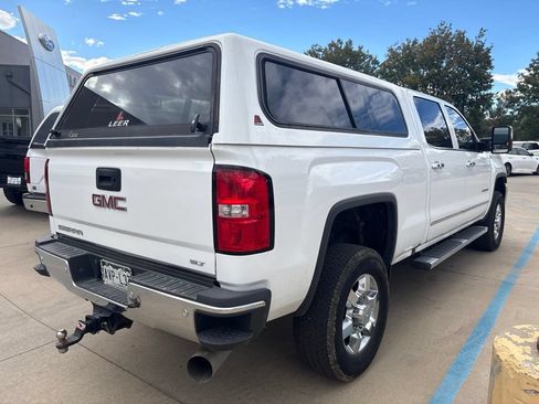Used 2019 GMC Sierra 2500 SLT w/ Duramax Plus Package AWD/4WD image 5