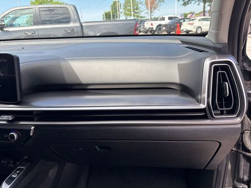 Used 2024 Kia Sorento S FWD image 53