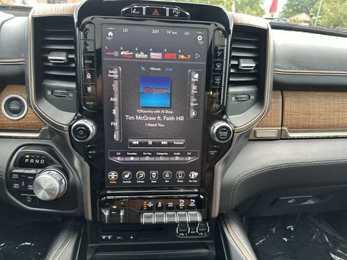 Used 2019 RAM 1500 Limited AWD/4WD image 14
