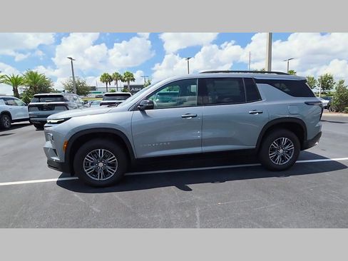 New 2026 Chevrolet Traverse LT w/ Driver Confidence Package FWD image 24