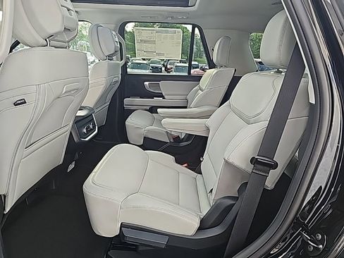 New 2026 Ford Expedition Platinum w/ Driver's Package AWD/4WD image 12