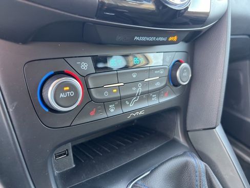 Certified 2017 Ford Focus RS image 15