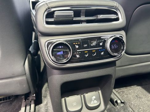 Used 2021 Genesis GV80 3.5T w/ Prestige Package 07 AWD/4WD image 33