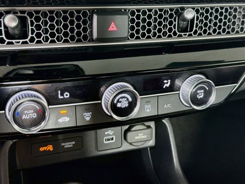 Certified 2024 Honda Civic Sport image 17