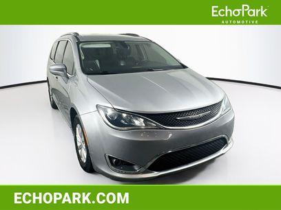 Used 2018 Chrysler Pacifica Touring-L