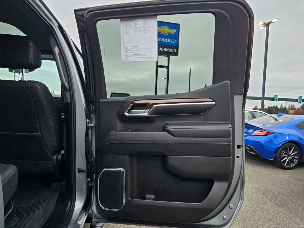 Certified 2024 Chevrolet Silverado 1500 RST w/ Convenience Package II AWD/4WD image 16