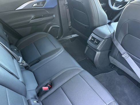 Used 2025 Chevrolet Equinox EV LT w/ Convenience Package image 19