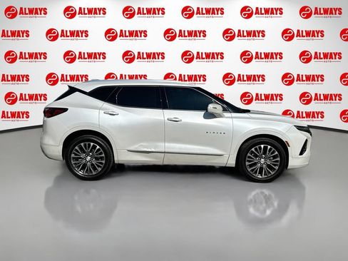 Used 2020 Chevrolet Blazer Premier w/ Driver Confidence II Package FWD image 3