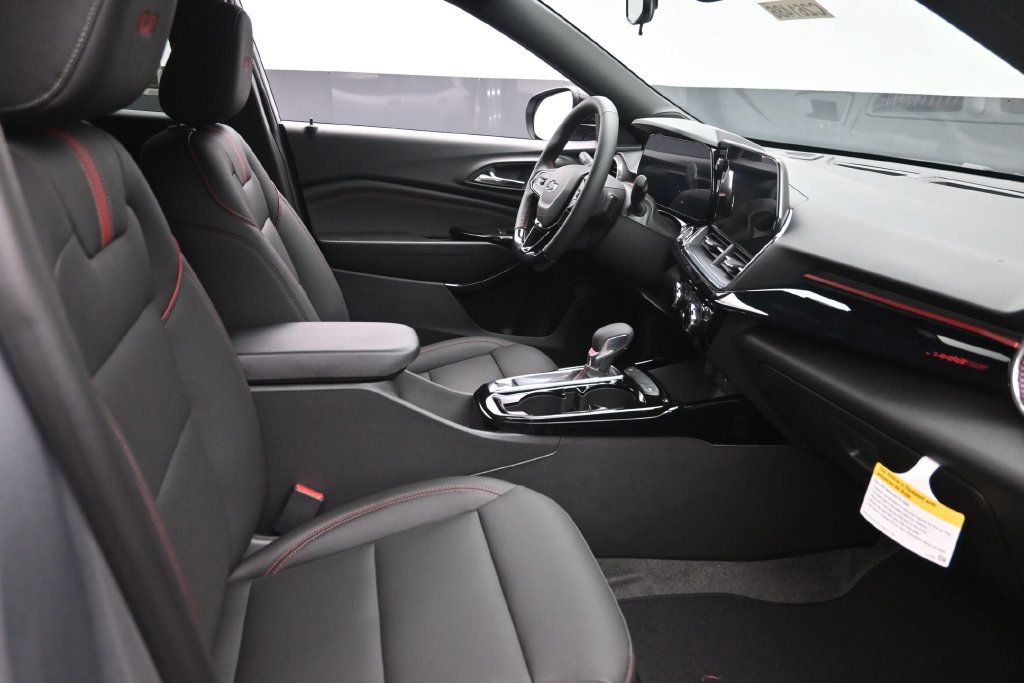New 2026 Chevrolet Trax RS w/ Driver Confidence Package FWD image 9