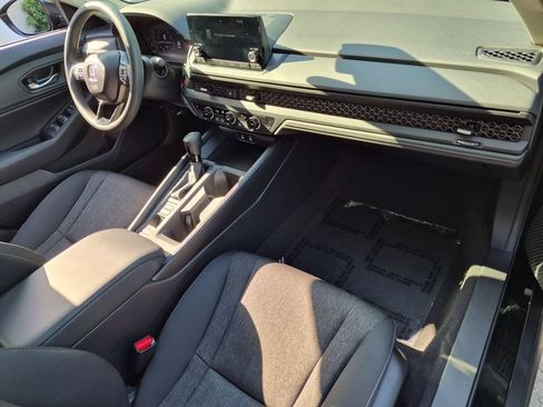 Used 2025 Honda Accord SE image 30