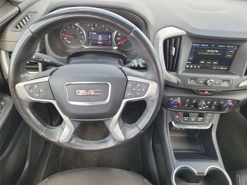 Used 2019 GMC Terrain SLE w/ Driver Convenience Package FWD image 11