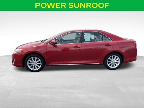 Used 2012 Toyota Camry XLE w/ Leather Pkg FWD image 6