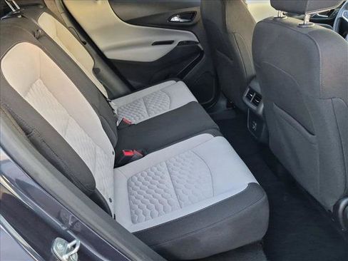Used 2019 Chevrolet Equinox LS w/ LS Convenience Package FWD image 18
