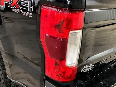 Used 2019 Ford F250 Lariat w/ Lariat Ultimate Package AWD/4WD image 8