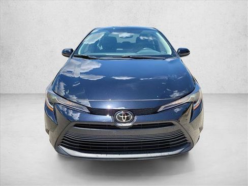 Used 2026 Toyota Corolla LE FWD image 2