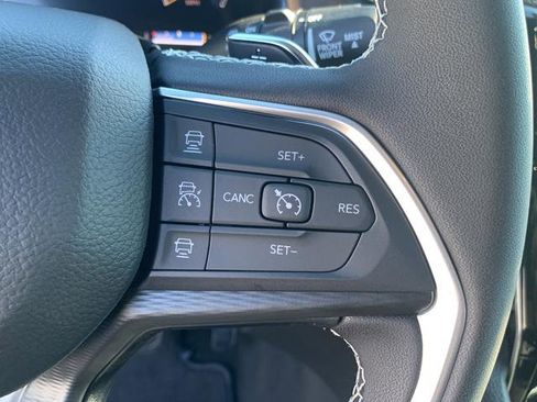 New 2025 Jeep Grand Cherokee Laredo X image 28