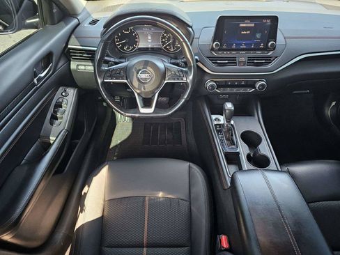 Used 2022 Nissan Altima 2.5 SR FWD image 17