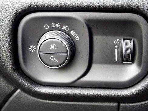 New 2025 RAM 2500 Lone Star image 24