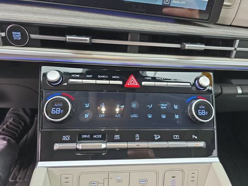 Used 2024 Hyundai Santa Fe Calligraphy image 31