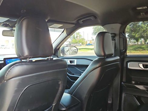 Used 2020 Ford Explorer Limited AWD/4WD image 16