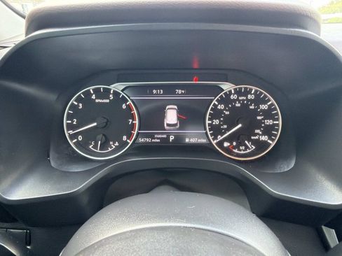 Used 2022 Nissan Rogue SV FWD image 27