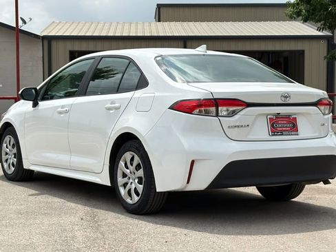 Certified 2024 Toyota Corolla LE FWD image 9