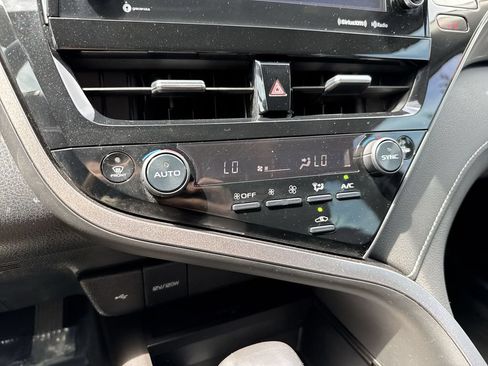Used 2021 Toyota Camry XSE FWD image 51