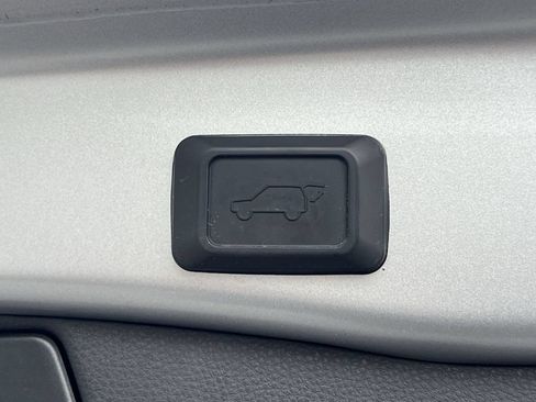 Used 2023 Toyota RAV4 XLE w/ Convenience Package AWD/4WD image 25