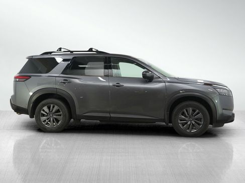 Used 2023 Nissan Pathfinder SV w/ Black Appearance Package AWD/4WD image 7