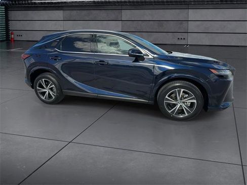 Used 2023 Lexus RX 350 Premium image 9