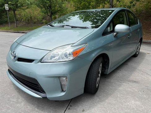 Used 2013 Toyota Prius Three FWD image 4