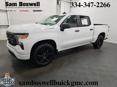 Used 2023 Chevrolet Silverado 1500 Custom AWD/4WD image 4