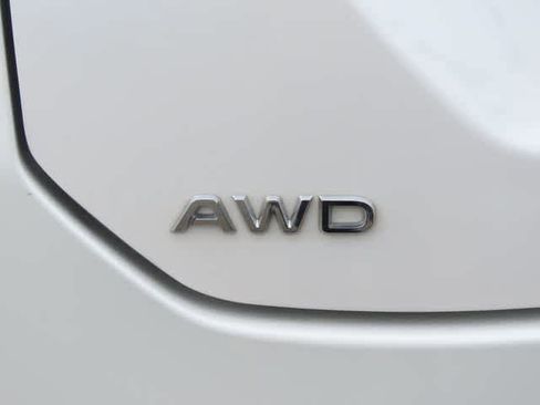 Used 2023 Honda Pilot Elite image 9