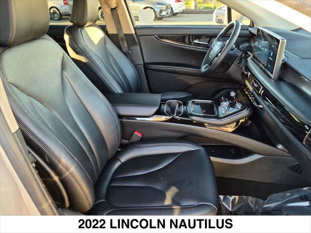 Certified 2022 Lincoln Nautilus FWD w/ Premium Package image 27